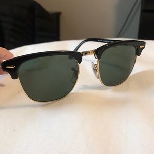 Ray Ban Women Clubmaster black and gold